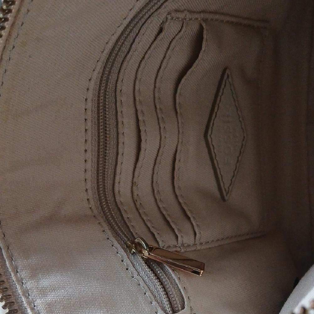 Fossil Leather Sydney Crossbody Bag - Picture 7 of 9
